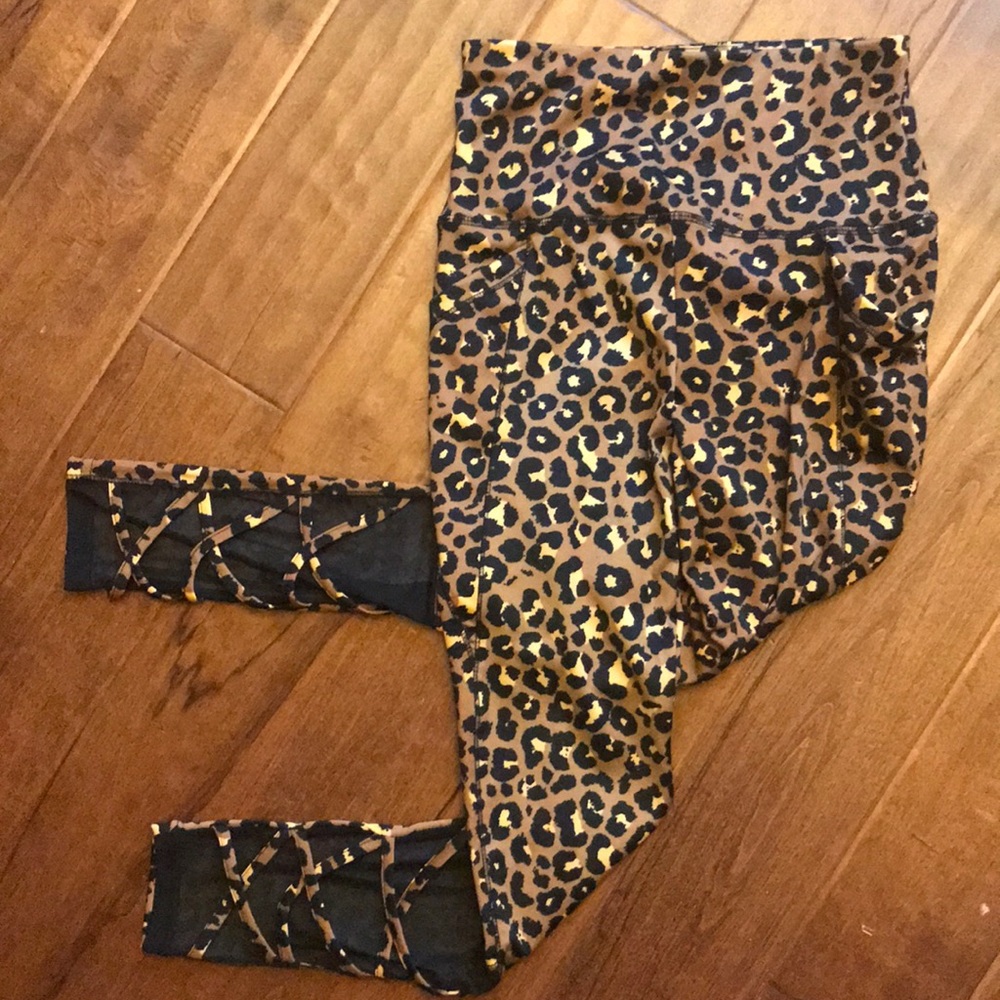 Leopard workout leggings w/pockets
